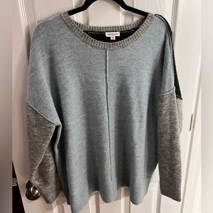Crew neck color block sweater